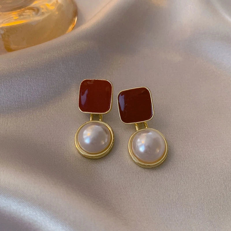 Wine Red Pearl Flower Heart Stud Earrings – Vintage Women’s Geometric Jewelry