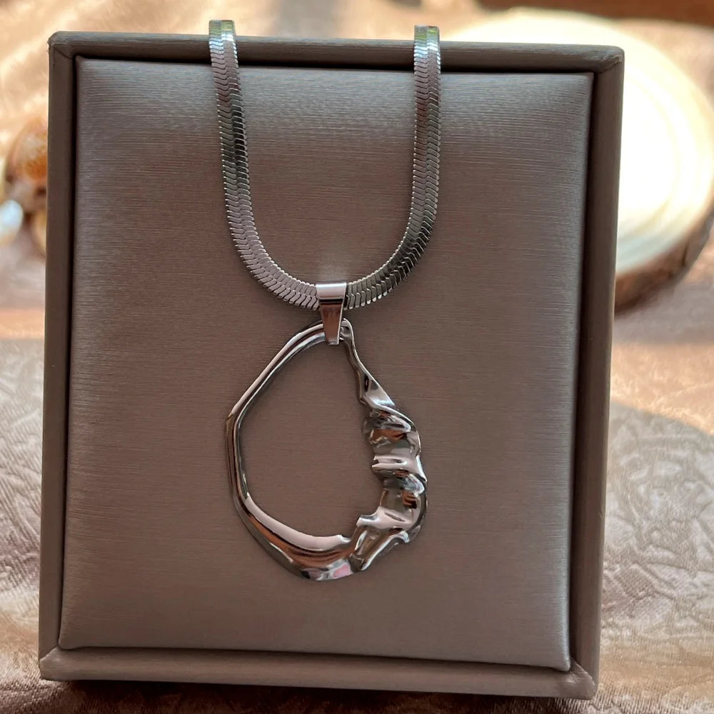 Exaggerated Punk O-Shaped Pendant Necklace – Chunky Stainless Steel Snake Chain for Men & Women