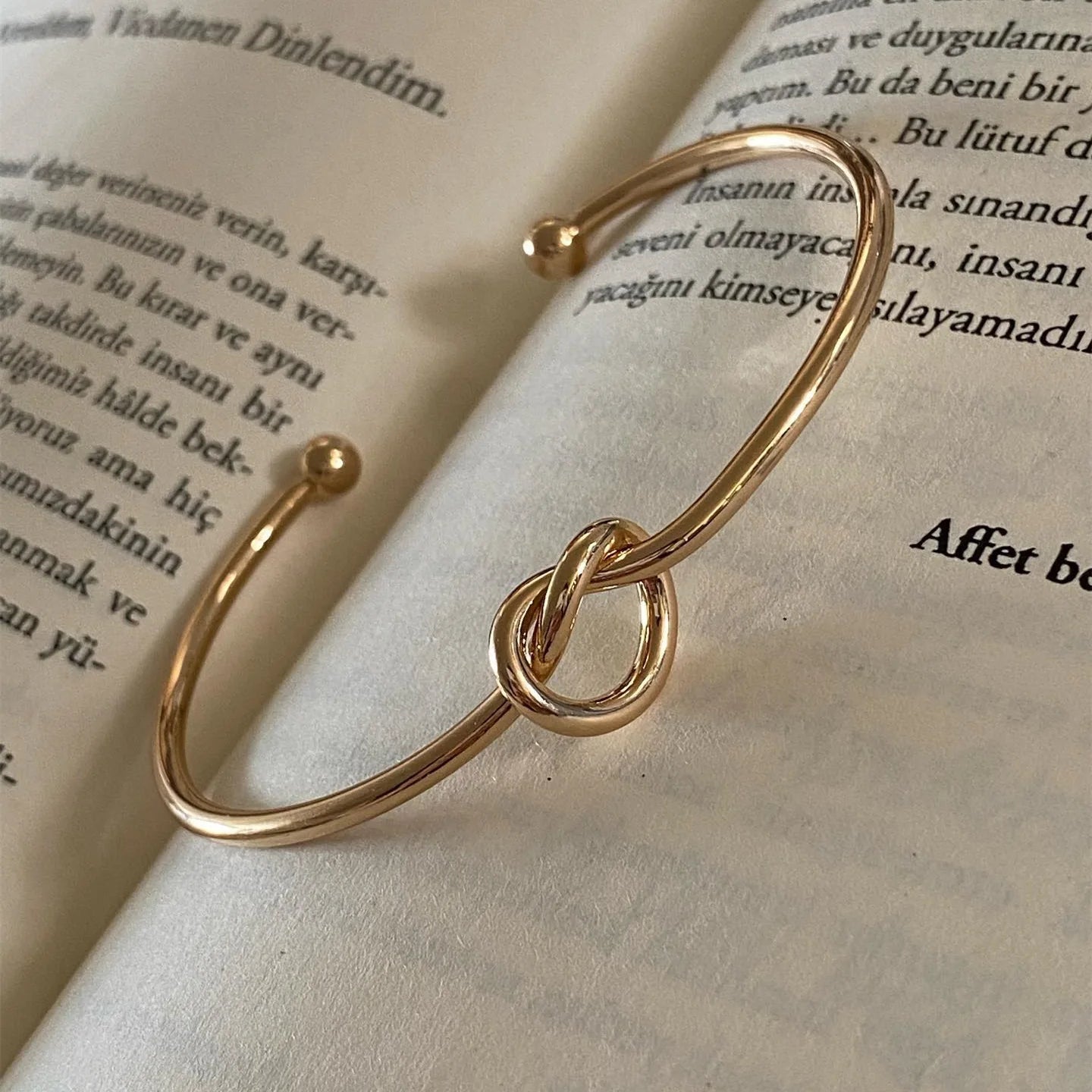 Trendy Open Twist Cuff Bangles – Golden & Silver Circle Charm Bracelets for Women