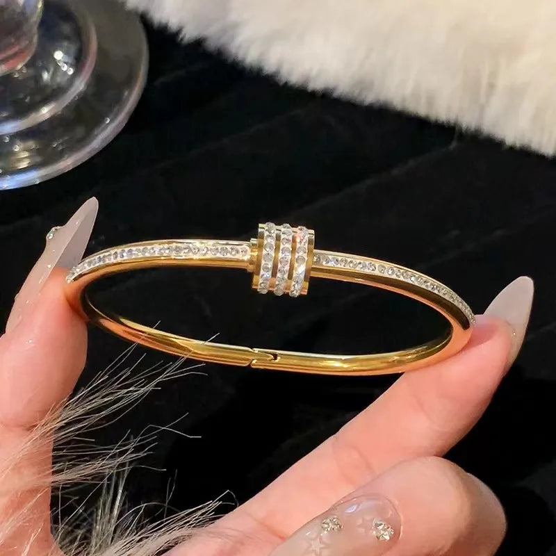 Elegant Gold Rhinestone Bangle – Glamorous Stainless Steel Bracelet for Women