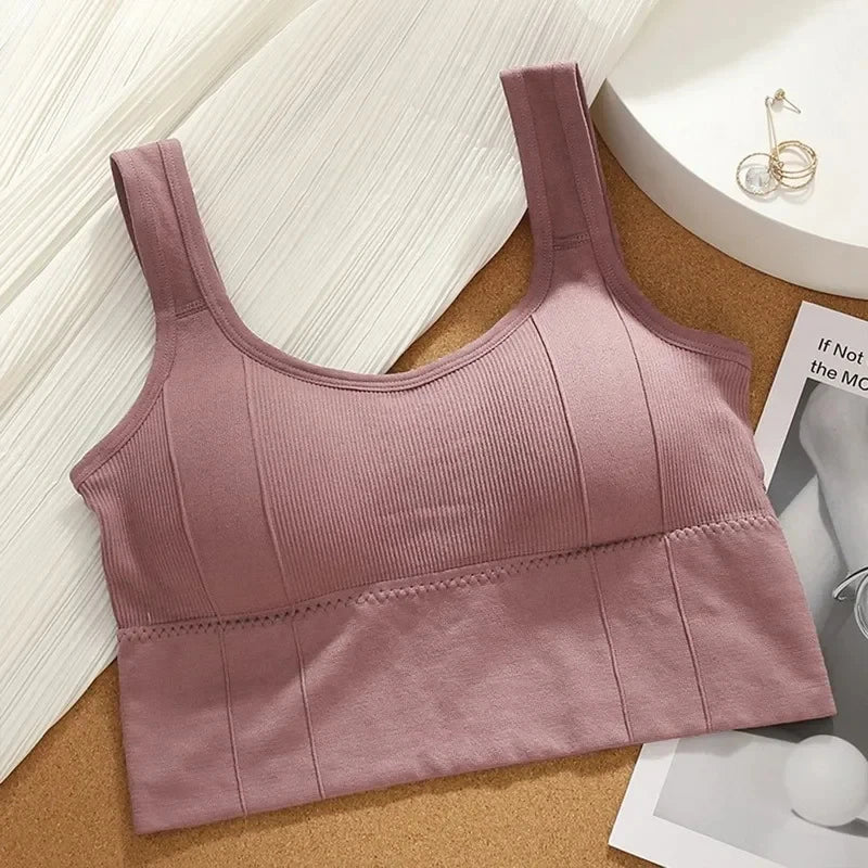 Seamless Push-Up Sports Bra – Breathable Shockproof Gym Top