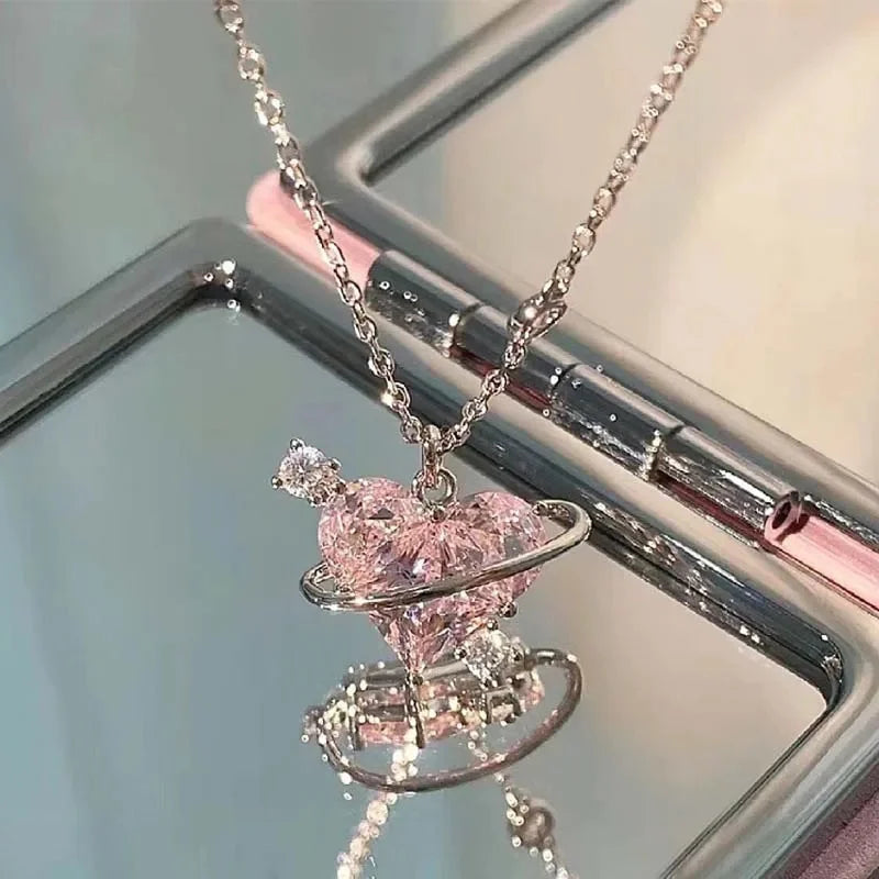 Y2K Pink Planet Heart Zircon Pendant Necklace – Aesthetic Clavicle Jewelry for Women