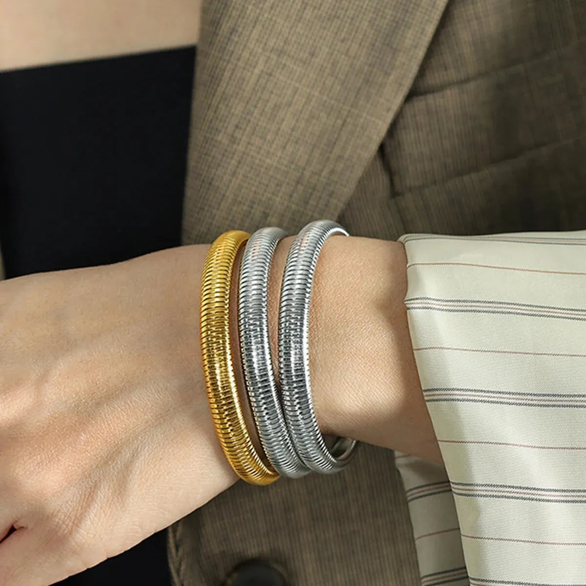 Waterproof 18K Gold Plated Stainless Steel Thick Bracelet – Unisex Jewelry