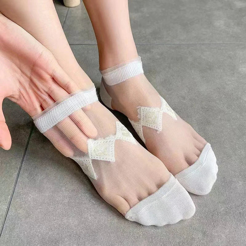 Cute Print Ankle Socks – 5 Pairs Low-Cut Summer Set