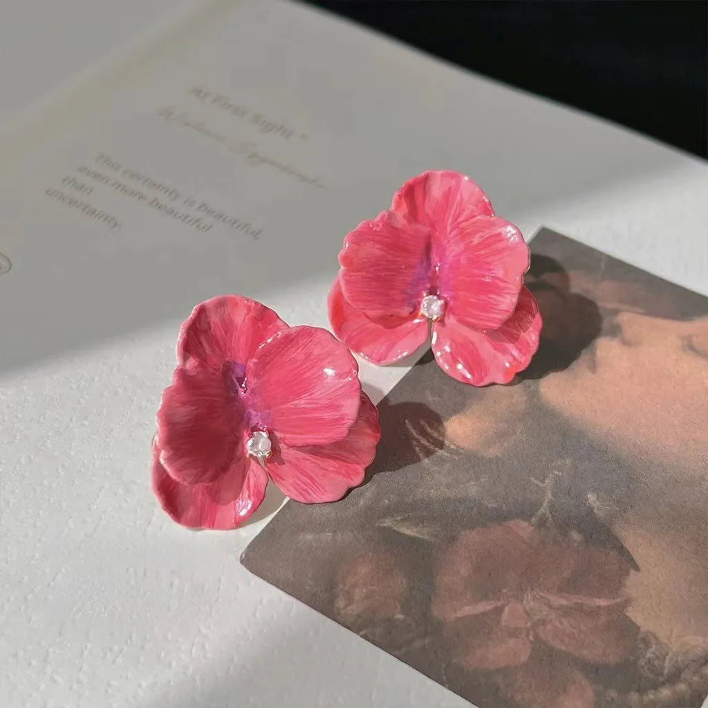 Black Enamel Flower Stud Earrings – Unique Multi-Layer Women’s Jewelry